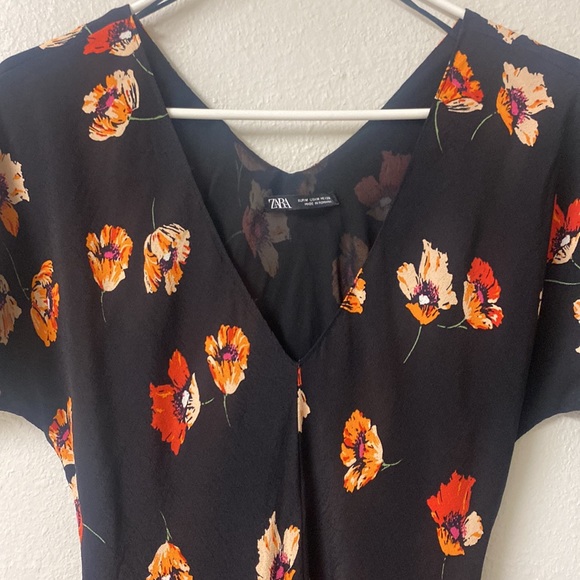 Zara dress - Picture 2 of 3